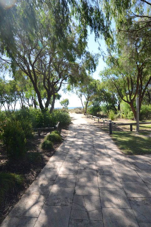 Cape View Beach Resort - Accommodation QLD 39