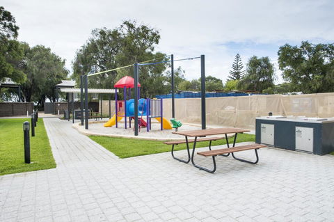 Cape View Beach Resort - Accommodation QLD 19