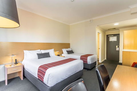 Country Comfort Perth - Accommodation QLD 31