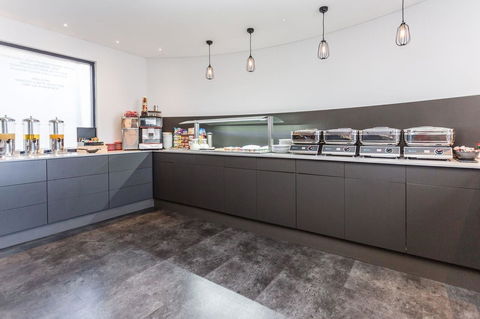 Country Comfort Perth - Accommodation QLD 6