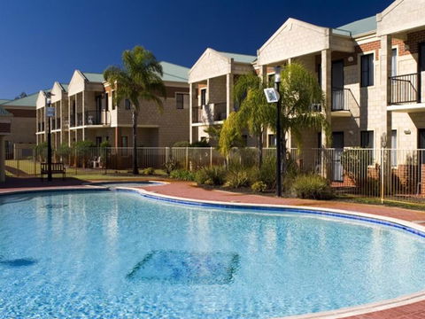 Country Comfort Perth - Accommodation QLD 0