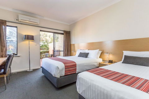 Country Comfort Perth - Accommodation QLD 34