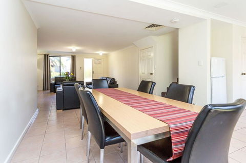 Country Comfort Perth - Accommodation QLD 18