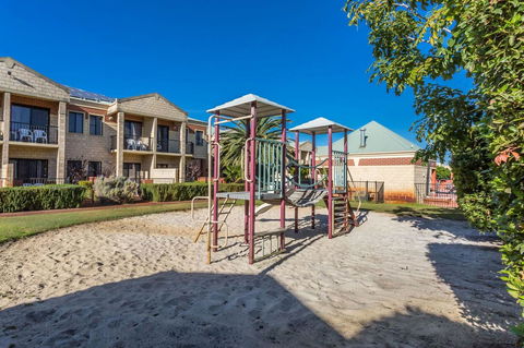 Country Comfort Perth - Accommodation QLD 40