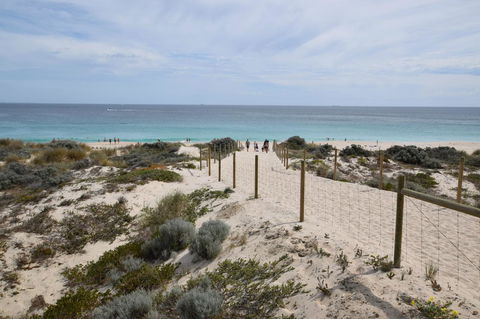 West Beach Lagoon 123 - Location & Views!!! - Accommodation QLD 18