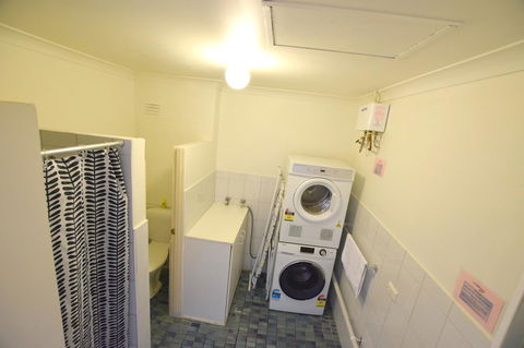 West Beach Lagoon 123 - Location & Views!!! - Accommodation QLD 9