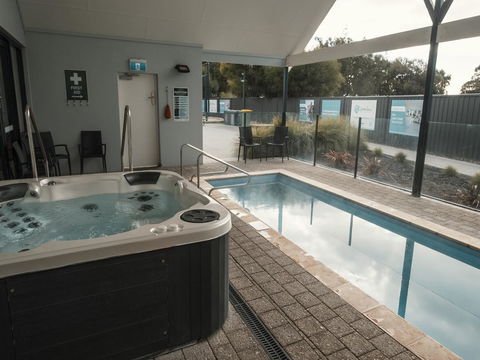 FortyOne - Oceanside Retreat Busselton - Accommodation QLD 3
