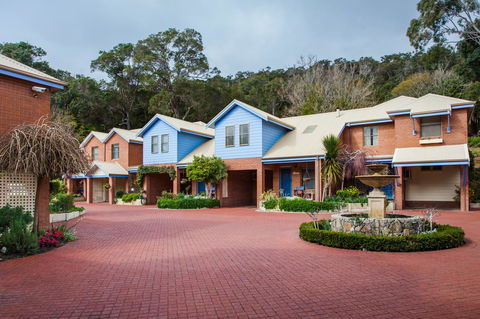 Middleton Beach By The BnB Collection - Accommodation QLD 0