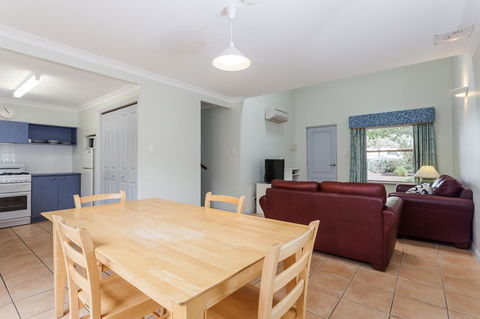 Middleton Beach By The BnB Collection - Accommodation QLD 3