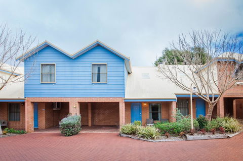 Middleton Beach By The BnB Collection - Accommodation QLD 40