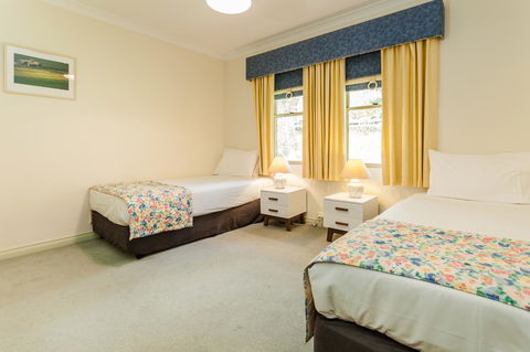 Middleton Beach By The BnB Collection - Accommodation QLD 13