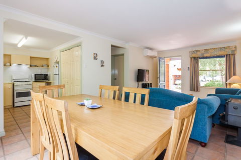 Middleton Beach By The BnB Collection - Accommodation QLD 18