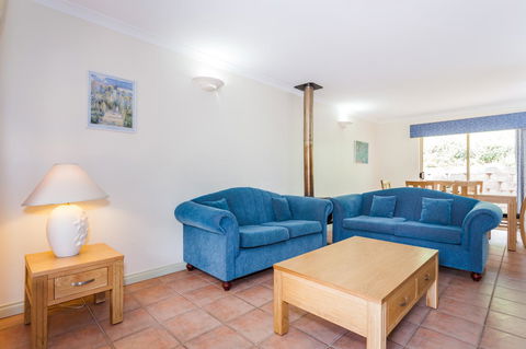 Middleton Beach By The BnB Collection - Accommodation QLD 19