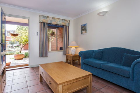 Middleton Beach By The BnB Collection - Accommodation QLD 16