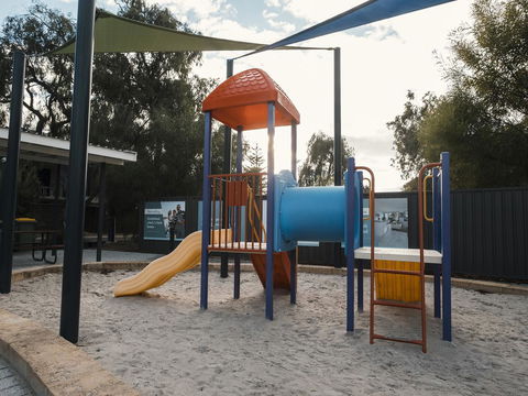 FortyThree - Oceanside Retreat Busselton - Accommodation QLD 34