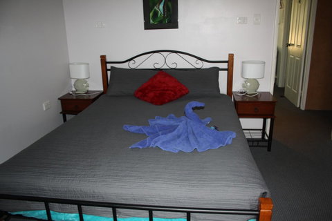 The Heights Bed & Breakfast - Accommodation QLD 6