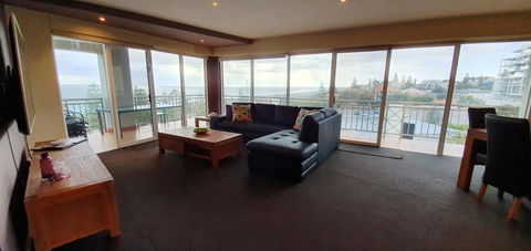 Ocean View-breath Taking Views, Amazing Facilities - Accommodation QLD 11