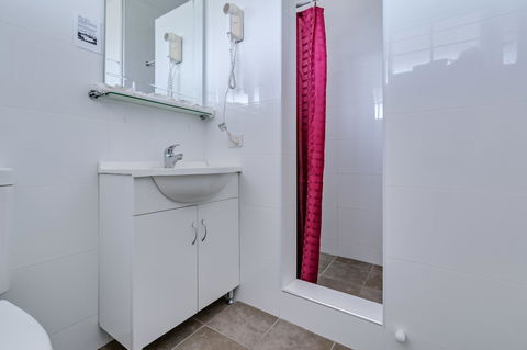 Ibis Styles Albany - Accommodation QLD 18