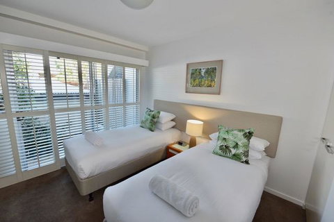 East On Byron - Accommodation QLD 8