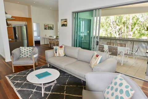 East On Byron - Accommodation QLD 24