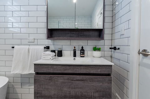 Heritage Townhouse Near Harbour Bridge - Accommodation QLD 15