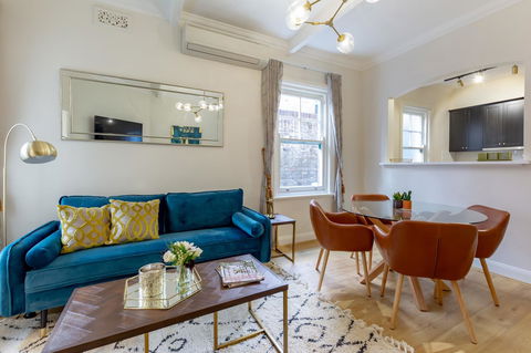 Heritage Townhouse Near Harbour Bridge - Accommodation QLD 0