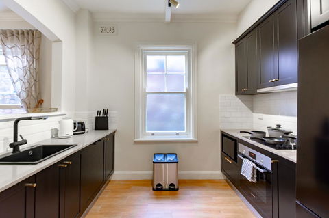 Heritage Townhouse Near Harbour Bridge - Accommodation QLD 34