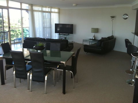 Northpoint Apartments - Accommodation QLD 26