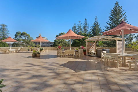 Northpoint Apartments - Accommodation QLD 5