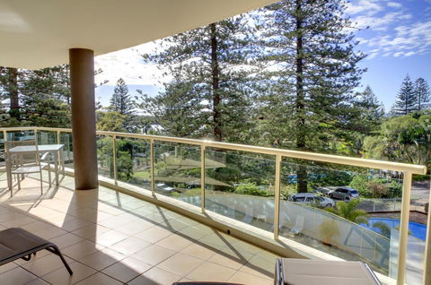 Northpoint Apartments - Accommodation QLD 11