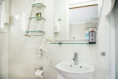 Nelson Bay Bed & Breakfast - Accommodation QLD 25