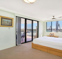 Darling Harbor Apartment - Accommodation QLD