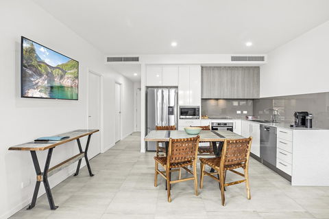 Rockpool 2 Sawtell Beach - Just Steps To Restaurants And 2 Min Stroll To Beach! - Accommodation QLD 3
