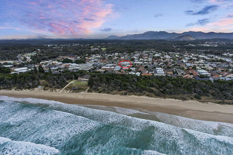 Rockpool 2 Sawtell Beach - Just Steps To Restaurants And 2 Min Stroll To Beach! - Accommodation QLD 1