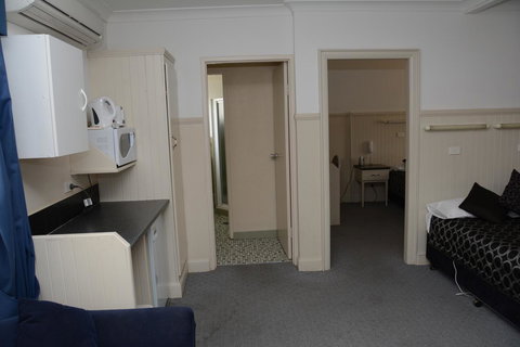Ben Chifley Motor Inn - Accommodation QLD 21