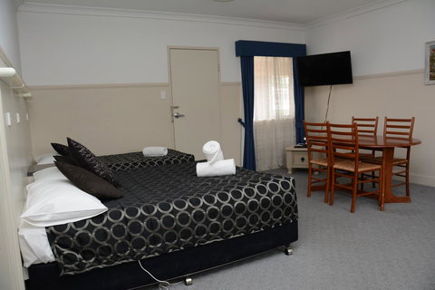 Ben Chifley Motor Inn - Accommodation QLD 20