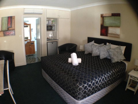 Ben Chifley Motor Inn - Accommodation QLD 22