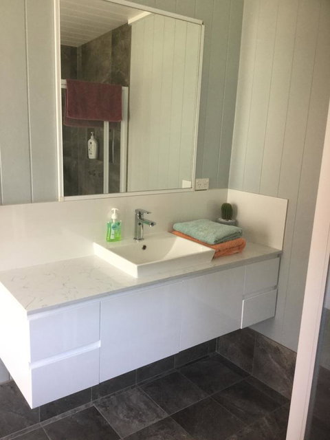 Jetz Bungalow - Accommodation QLD 1