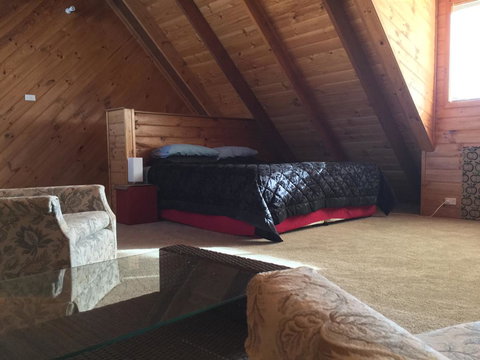 Jetz Bungalow - Accommodation QLD 11