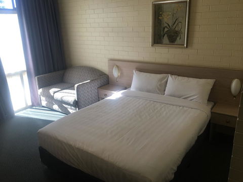 Junee Motor Inn - Accommodation QLD 14