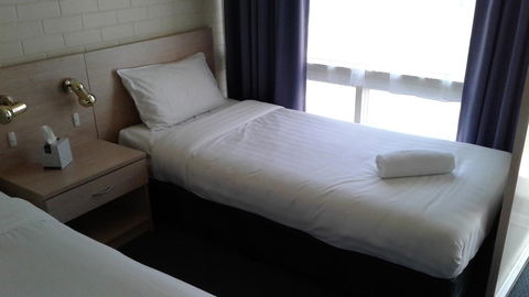 Junee Motor Inn - Accommodation QLD 4