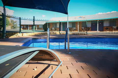 Almond Inn - Accommodation QLD 25