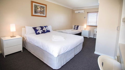 Almond Inn - Accommodation QLD 4