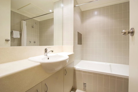 Lantern 1 Bedroom Balcony With Panoramic View - Accommodation QLD 26