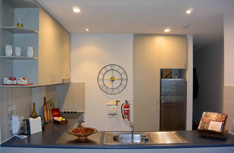 Lantern 1 Bedroom Balcony With Panoramic View - Accommodation QLD 3