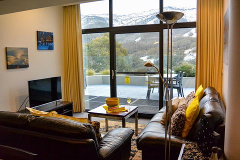 Lantern 1 Bedroom Balcony With Panoramic View - Accommodation QLD 1