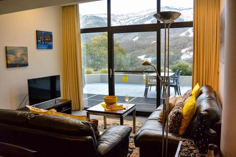 Lantern 1 Bedroom Balcony With Panoramic View - Accommodation QLD 5