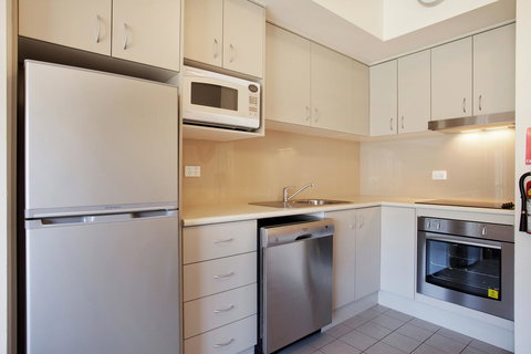 Lantern 1 Bedroom Balcony With Panoramic View - Accommodation QLD 29