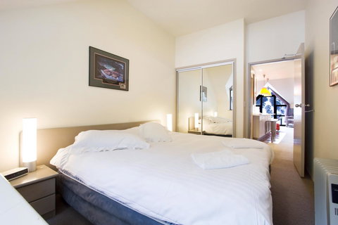 Lantern 1 Bedroom Balcony With Panoramic View - Accommodation QLD 38