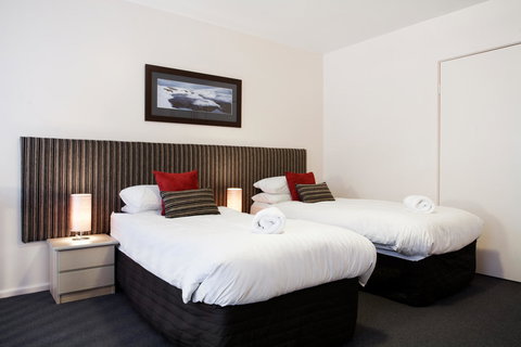 Lantern 1 Bedroom Balcony With Panoramic View - Accommodation QLD 16